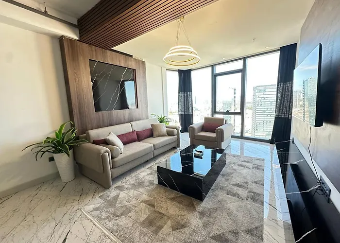 Stunning Skyview Luxury Floor In High Floor 伊斯坦布尔