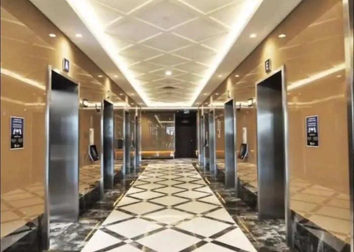 דירה Stunning Skyview Luxury Floor In High Floor *