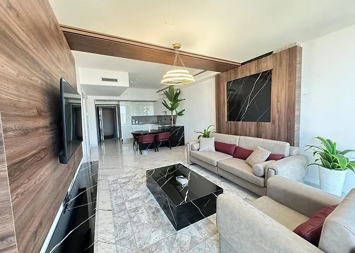 Stunning Skyview Luxury Floor In High Floor דירה *