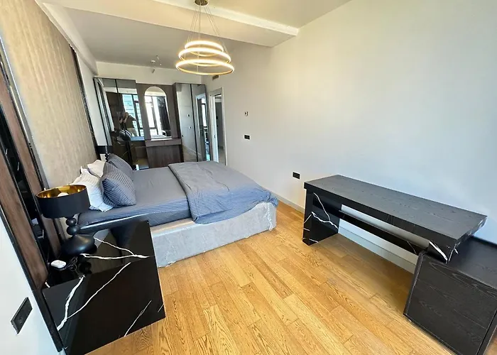 דירה Stunning Skyview Luxury Floor In High Floor איסטמבול