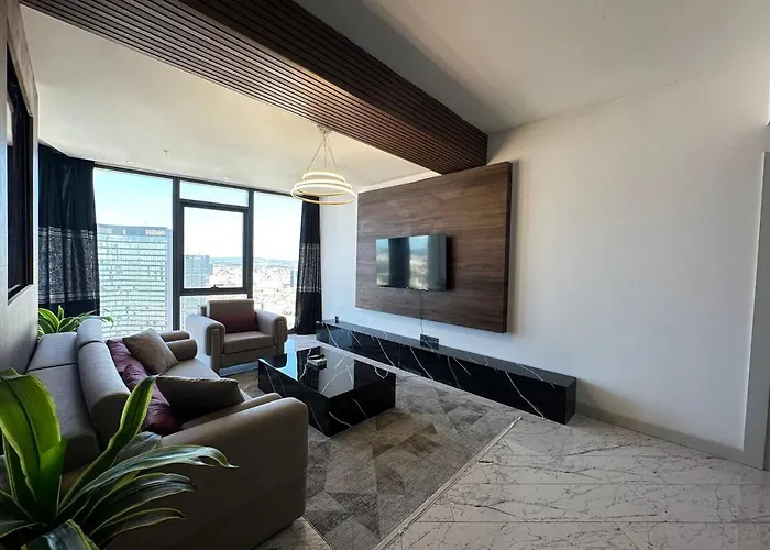 דירה Stunning Skyview Luxury Floor In High Floor *