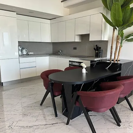 Stunning Skyview Luxury Floor In High Floor * اسطنبول